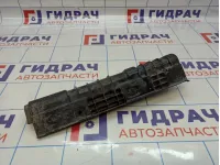 Воздуховод радиатора левый Kia Rio 3 (QB) 25321-4L000