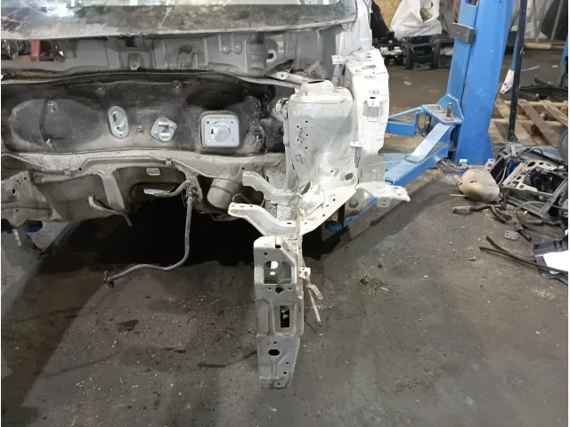 Лонжерон передний левый Kia Rio 3 (QB)