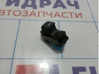 Кнопка стеклоподъемника Kia Rio 3 (QB) 93580-4Y000