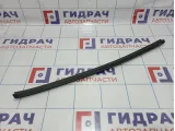 Уплотнитель стекла двери заднего левого Kia Rio 3 (QB) 83231-4X000