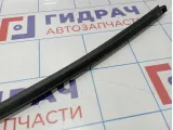 Уплотнитель стекла двери заднего левого Kia Rio 3 (QB) 83231-4X000