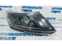 Фара правая Kia Rio 3 92102-4X000. Сломано крепление.
