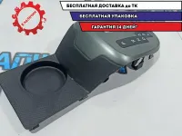 Накладка на кулису КПП Kia Rio 3 846504Y100WK. Потертость.