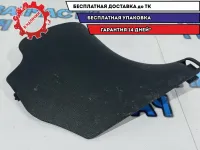 Накладка порога внутренняя передняя правая Kia Rio 3 858244Y000WK. Потертость.