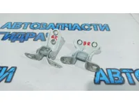 Петли двери задней правой Kia Rio 3.
