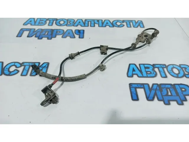 Датчик ABS передний правый Kia Rio 3 95671-1R000.