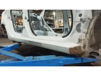 Порог со стойкой правый Kia Rio 3.