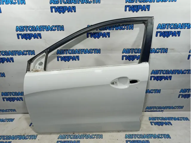 Дверь передняя левая Kia Rio 3 76003-4Y000. Дефект.