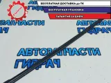 Накладка стекла переднего правого Kia Rio 3 82220-4Y000.