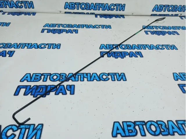 Торсион багажника правый Kia Rio 3 79283-4Y010.