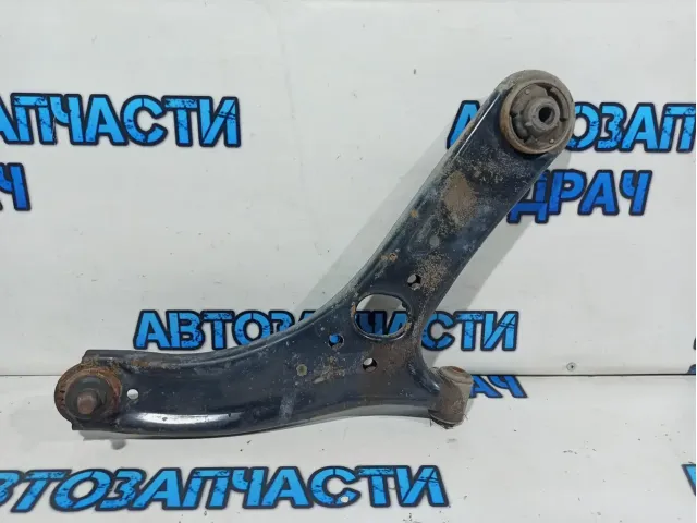 Рычаг передний правый Kia Rio 3 54501-4L000.