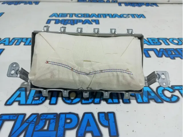 Подушка безопасности пассажирская Kia Rio 3 84530-4X000.