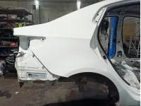 Крыло заднее правое Kia Rio 3. Царапины,вмятины.