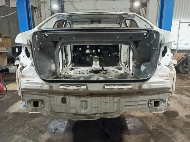 Панель задняя Kia Rio 3.