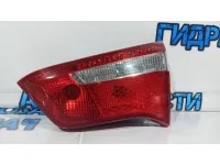 Фонарь задний внутренний правый Kia Rio 3 92404-4X000.