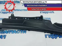 Накладка порога внутренняя правая нижняя Kia Rio 3 858904Y000. Дефект.