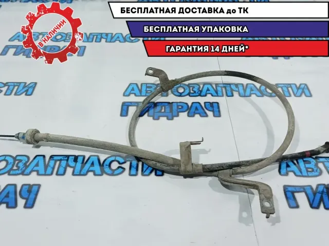 Трос стояночного тормоза правый Kia Rio 3 59770-1R300.