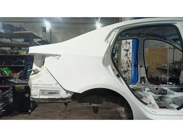 Крыло заднее правое Kia Rio 3 . Дефект.