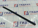 Уплотнитель стекла двери заднего правого Kia Rio 3 (QB) 83241-4X000