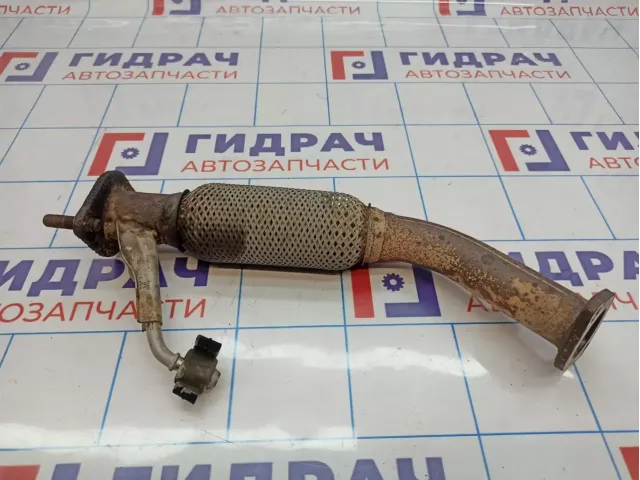 Приемная труба глушителя Kia Rio 3 (QB) 28610-4L000