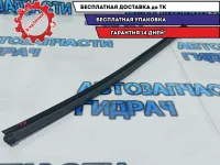 Планка стекла двери задней левой Kia Rio 3 83231-4X000.