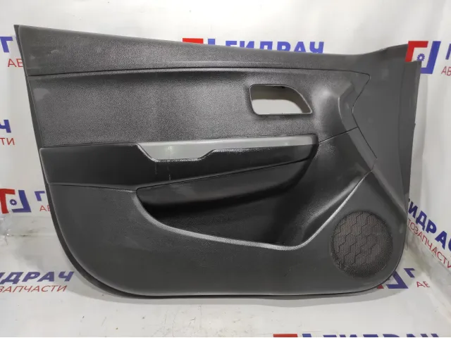 Обшивка двери передней левой Kia Rio 3 823014Y290WK. Дефект.