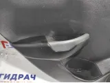 Обшивка двери задней левой Kia Rio 3 833014Y500WK. Царапины.