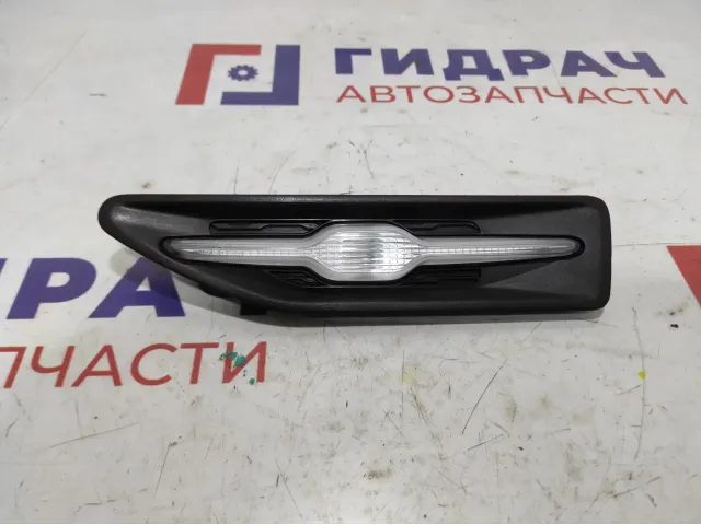 Повторитель на крыло левый Kia Rio 3 92303-4Y600. Белый.