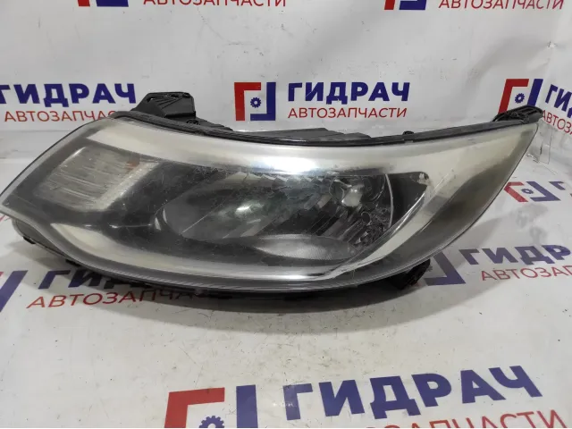 Фара левая Kia Rio 3 92101-4X500. Дефект.