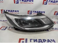 Фара правая Kia Rio 3 92102-4X500.