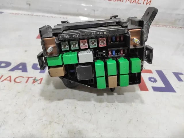 Блок предохранителей Kia Rio 3 91270-4Y020.