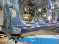 Порог со стойкой левый Kia Rio 3 71401-4YB00. Ремонтировался, есть шпаклевка.
