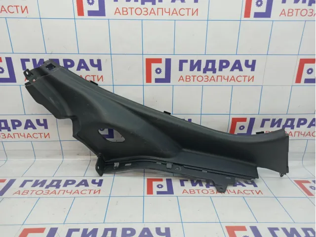 Накладка порога внутренняя залняя правая Kia Rio 3 858904Y000WK. На арку. Царапины.