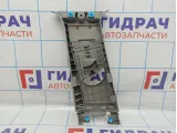 Обшивка стойки средней правой верхняя Kia Rio 3 858404Y1008M. Дефекты.