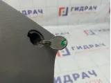 Обшивка стойки средней левой верхняя Kia Rio 3 858304Y1008M. Дефекты.