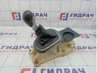 Кулиса КПП Kia Rio 3 437004Y300WK. Потертость.
