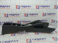 Консоль центральная Kia Rio 3 846174Y010WK. Царапины, дефекты.