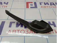Накладка лобового стекла правая Kia Rio 4 (FB) 86154-H0000
