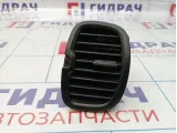 Дефлектор воздушный правый Kia Rio 4 (FB) 97490H0100WK