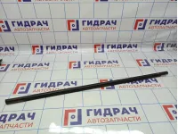 Накладка стекла заднего правого наружная Kia Rio 4 (FB) 83220-H0000