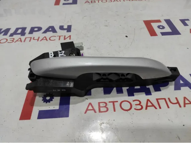 Ручка двери задней наружная правая Kia Rio 4 рестайлинг.