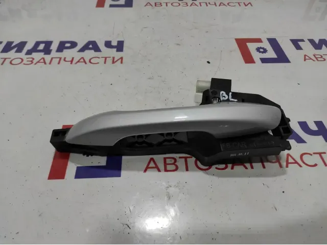 Ручка двери задней наружная левая Kia Rio 4 рестайлинг.