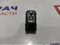 Кнопка стеклоподъемника Kia Rio 4 рестайлинг 93581-H0100.