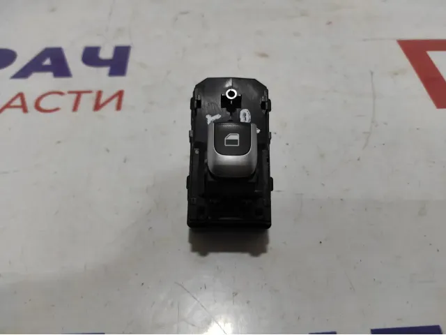 Кнопка стеклоподъемника Kia Rio 4 рестайлинг 93581-H0100.