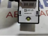 Кнопка стеклоподъемника Kia Rio 4 рестайлинг 93581-H0100.