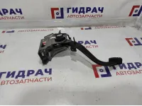 Педаль сцепления Kia Rio 4 рестайлинг 32802-H8100.