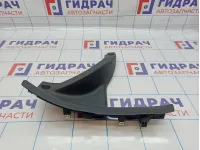 Накладка порога внутренняя задняя правая Kia Rio 4 рестайлинг 85885H0000WK. Царапины.