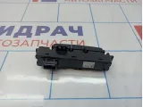 Блок кнопок обогрева Kia Rio 4 рестайлинг 93300H0200WK.