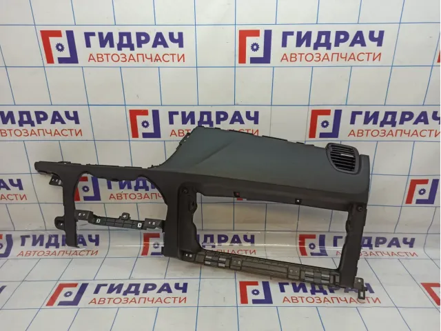 Накладка торпедо правая Kia Rio 4 (FB) 84760H0AA0WK