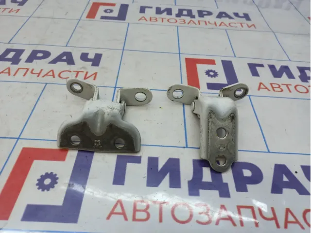 Петли двери задней правой Kia Rio 4 (FB)